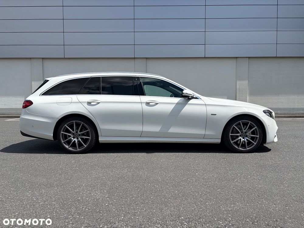 Mercedes-Benz Klasa E 220 d 4-Matic AMG - 3