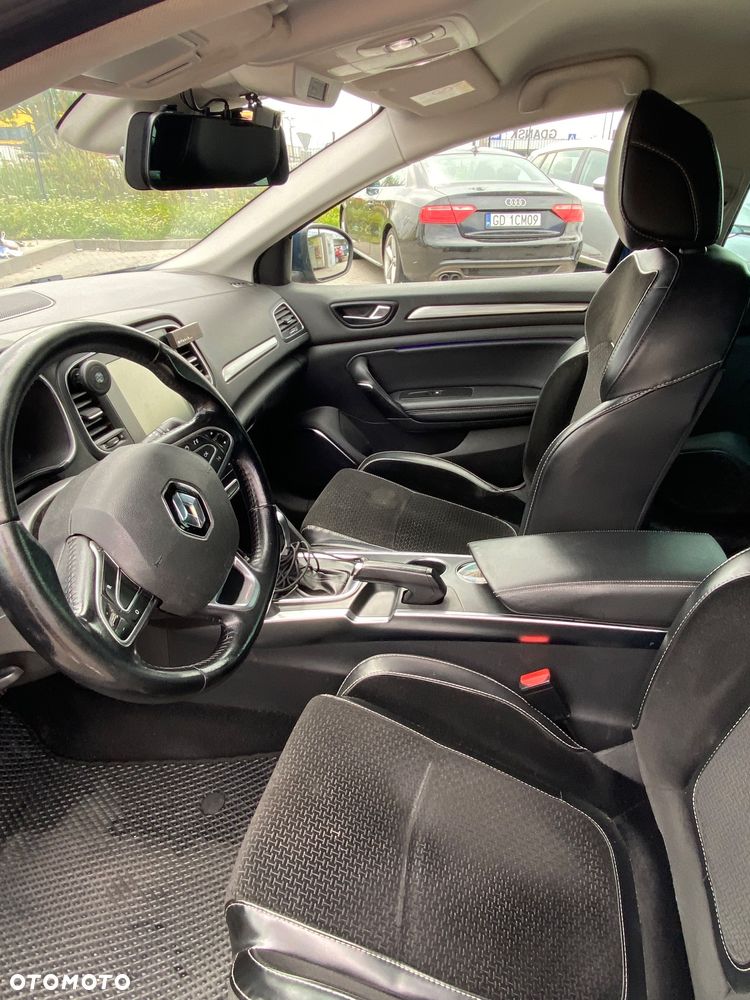 Renault Megane 1.5 dCi Bose EDC - 4