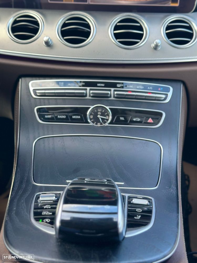 Mercedes-Benz E 220 d 4Matic 9G-TRONIC Avantgarde - 16
