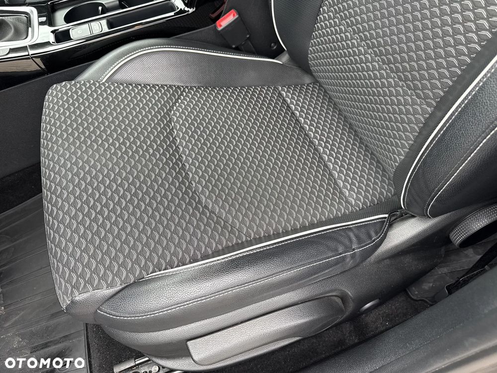 Kia XCeed 1.5 T-GDI L DCT - 12