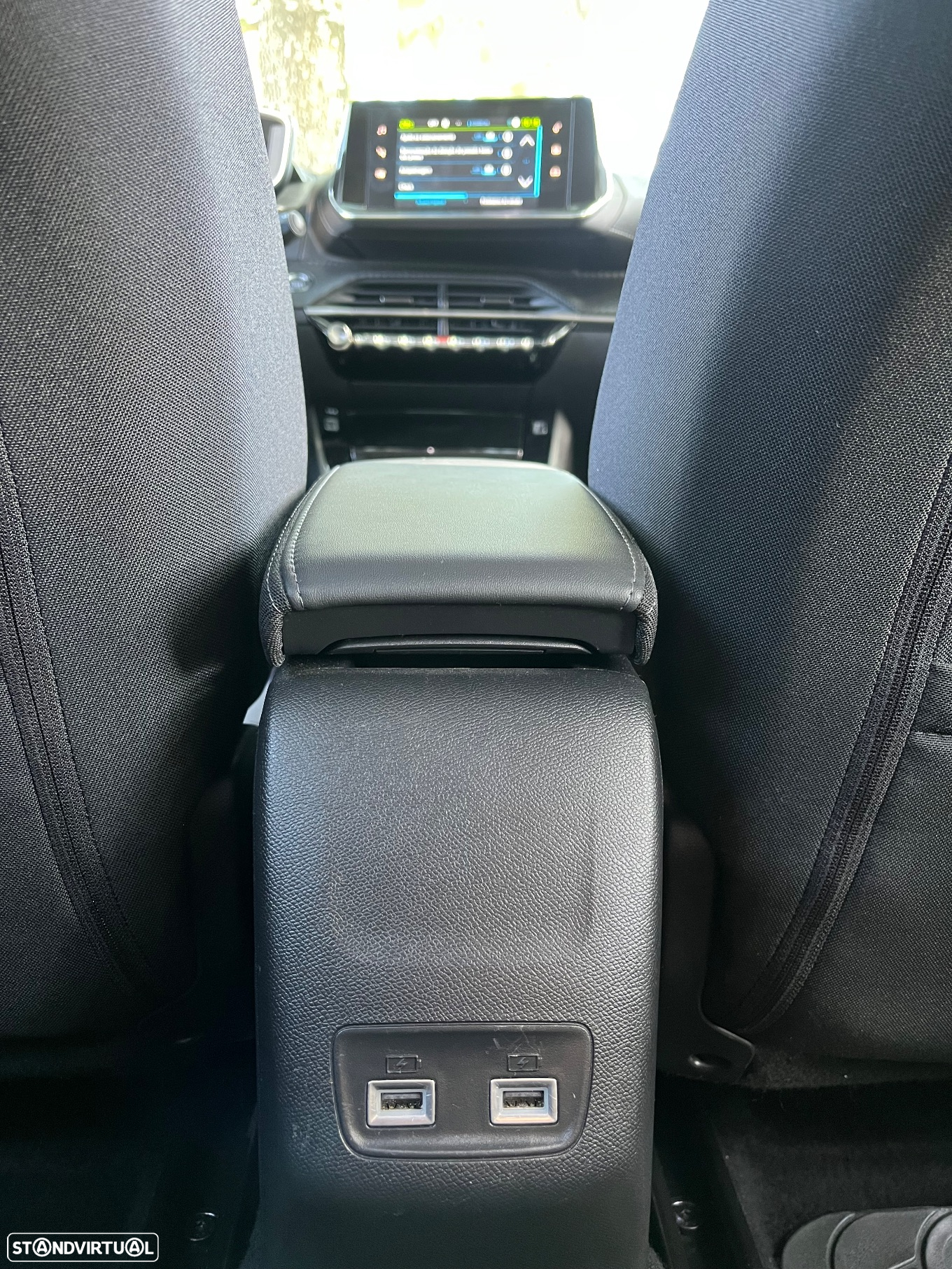 Peugeot e-2008 50 kWh Allure Pack - 25
