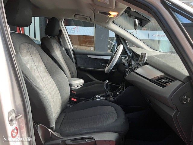 BMW 216 Active Tourer d - 10