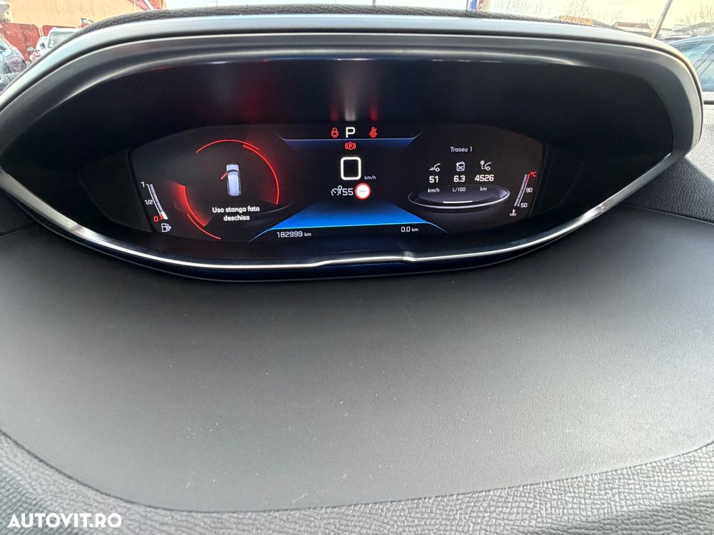 Peugeot 5008 1.5 BlueHDI s&s EAT8 GT-Line - 28