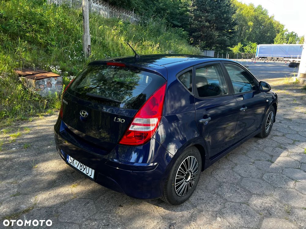 Hyundai i30 1.4 Base EU5 - 4