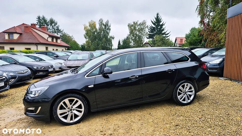 Opel Astra 1.4 Turbo Cosmo - 24