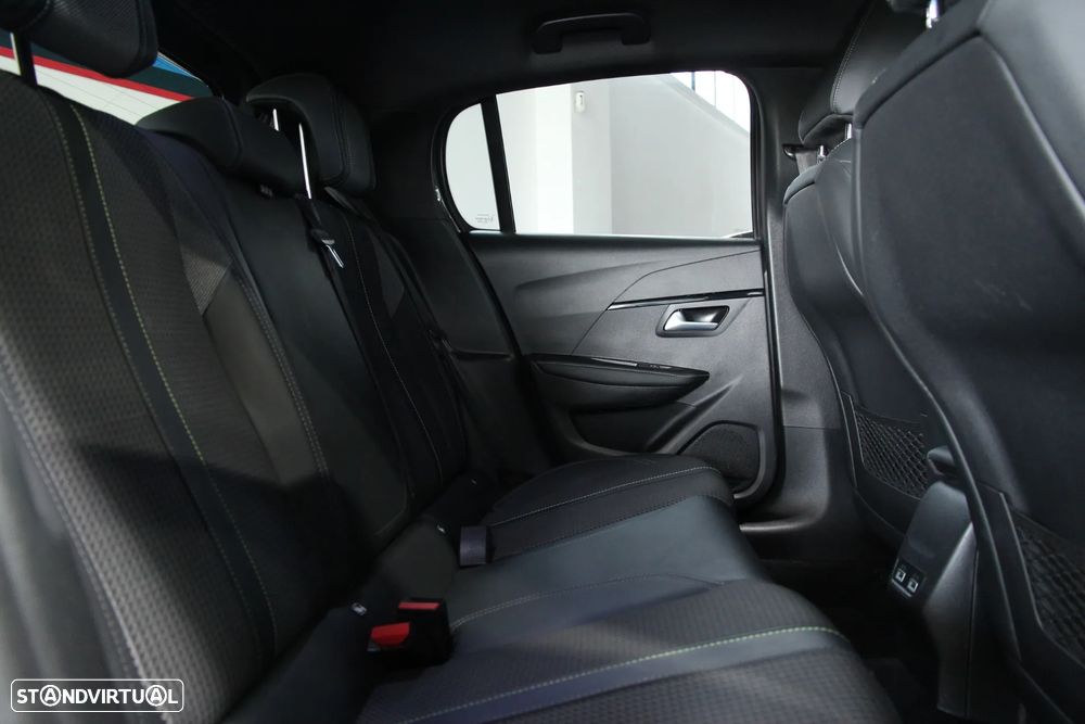 Peugeot 208 1.2 PureTech GT Line - 27