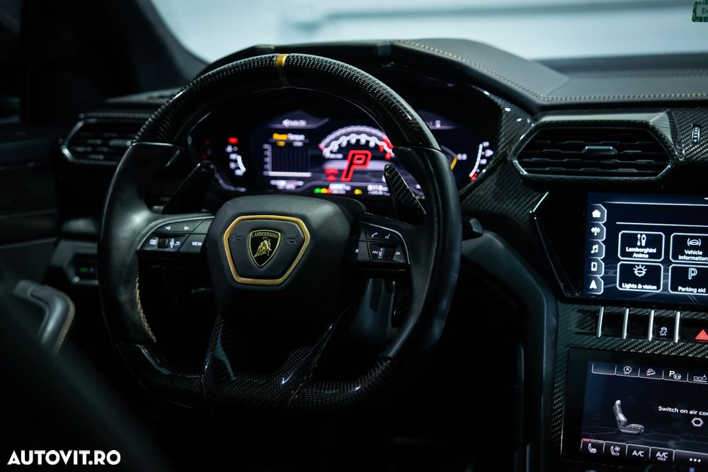 Lamborghini URUS - 18