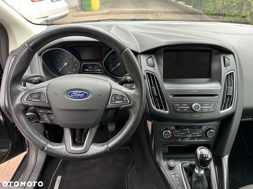 Ford Focus 1.0 EcoBoost Active - 8