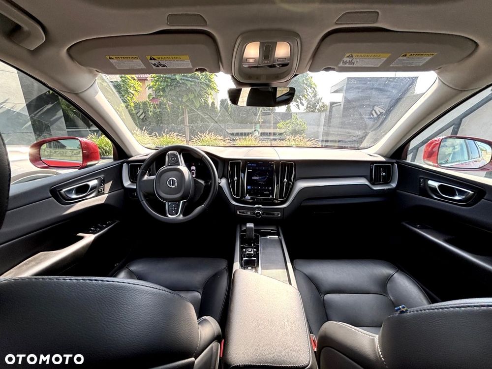Volvo XC 60 B6 B AWD Momentum Pro - 9