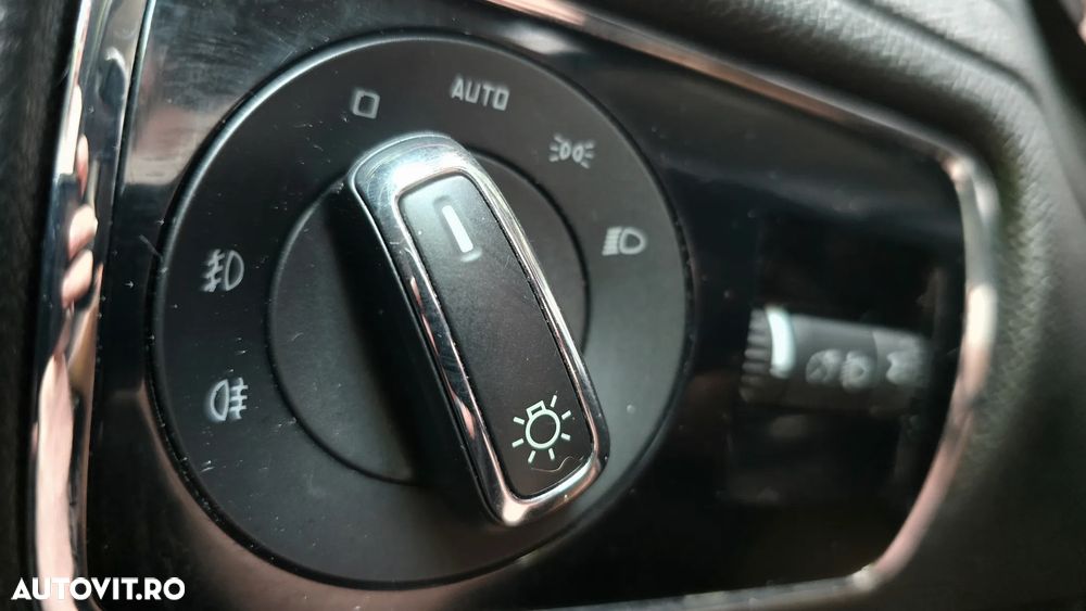 Skoda Superb 2.0 TDI Comfort DSG - 16