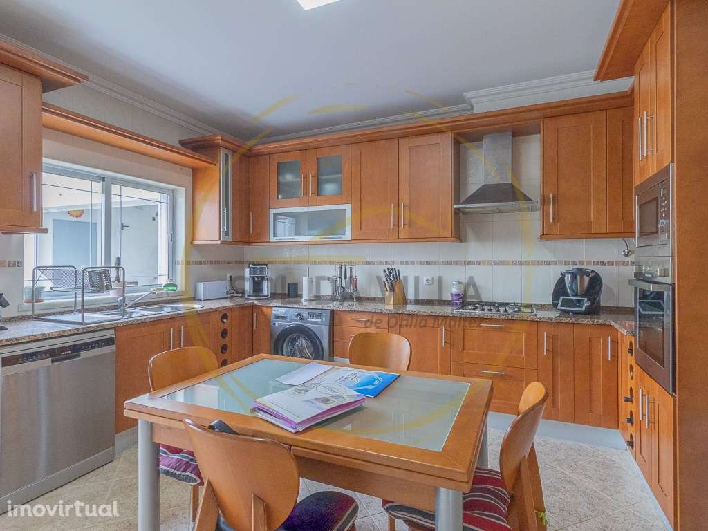 Moradia Geminada T3 - Quinta do Conde - 408.000€ - Grande imagem: 5/46