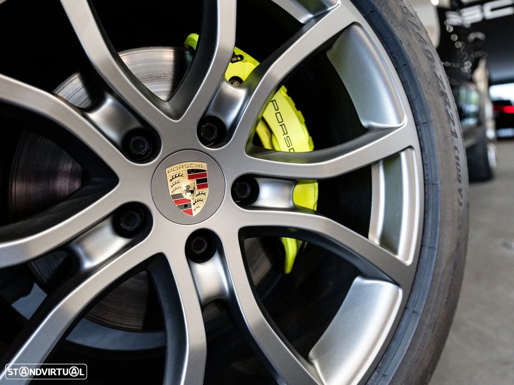 Porsche Cayenne E-Hybrid - 17