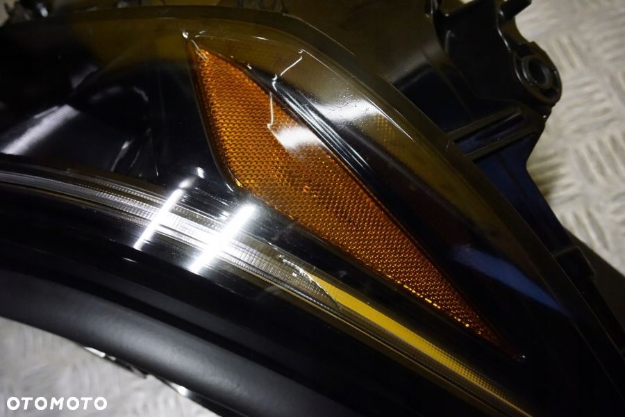 TOYOTA GRAND HIGHLANDER 2024 - REFLEKTOR LAMPA FULL LED PRAWA USA - 11