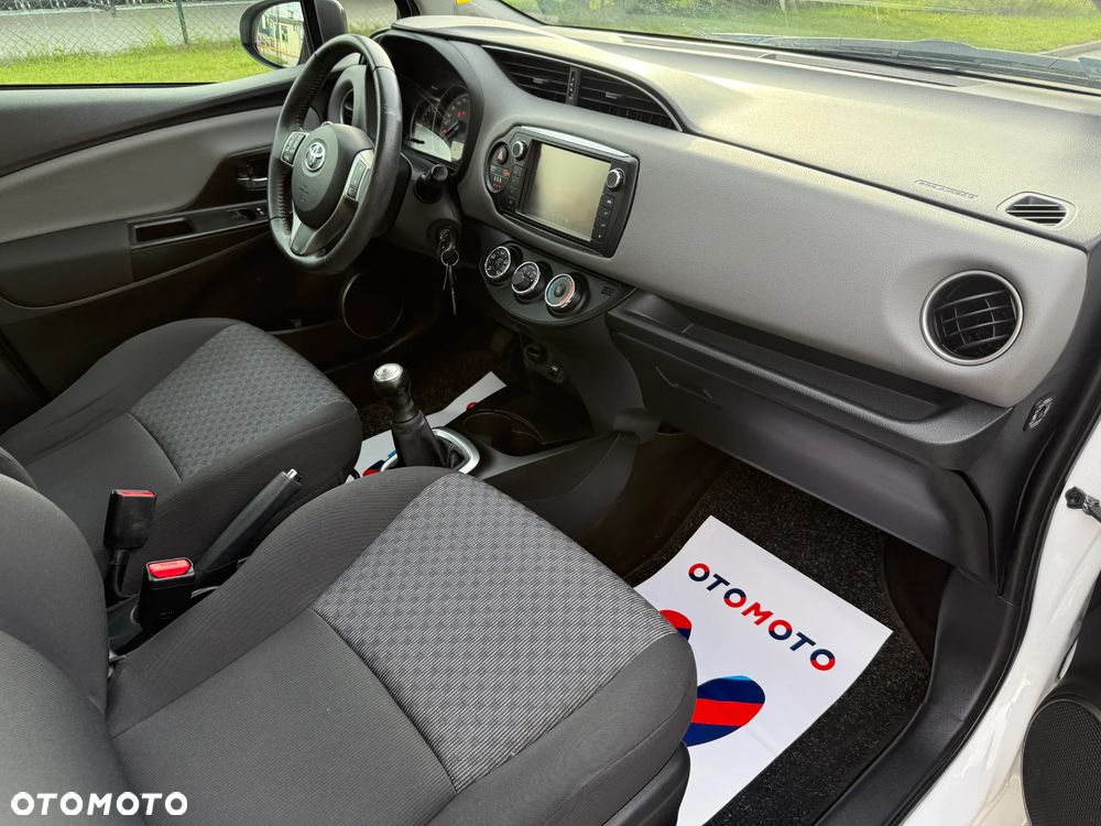 Toyota Yaris - 11