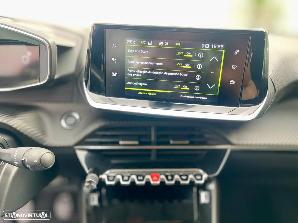 Peugeot 2008 1.2 PureTech Allure Pack - 16