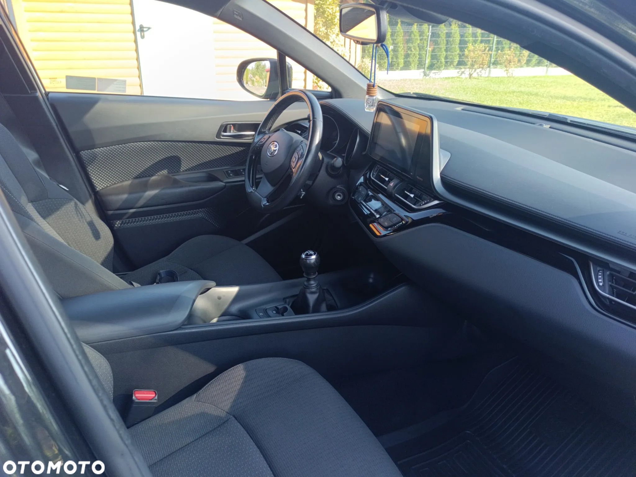 Toyota C-HR 1.2 T Dynamic - 6