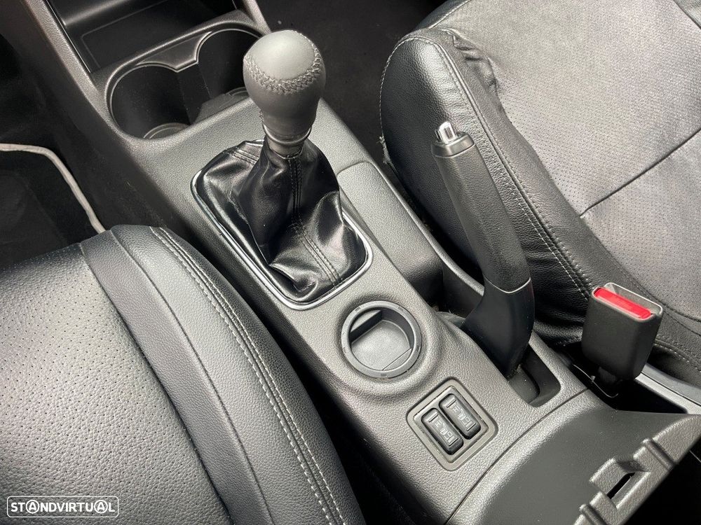 Mitsubishi Outlander 2.2 DI-D Instyle - 36