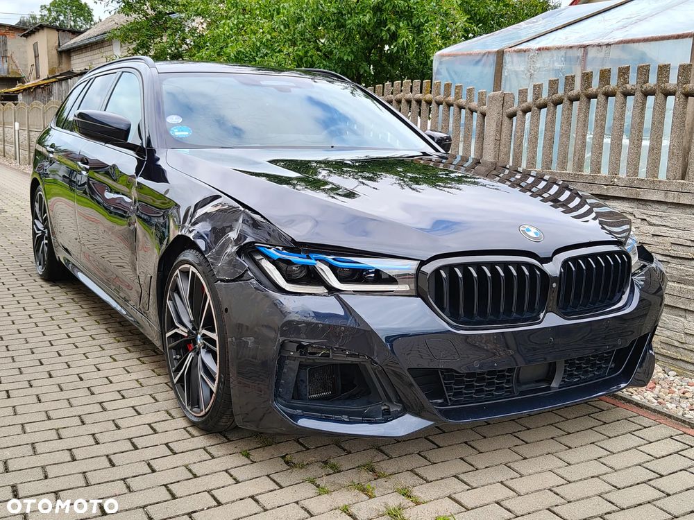 BMW Seria 5 540i xDrive mHEV M Sport sport - 3