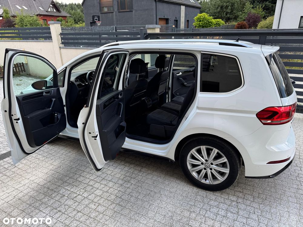Volkswagen Touran - 5