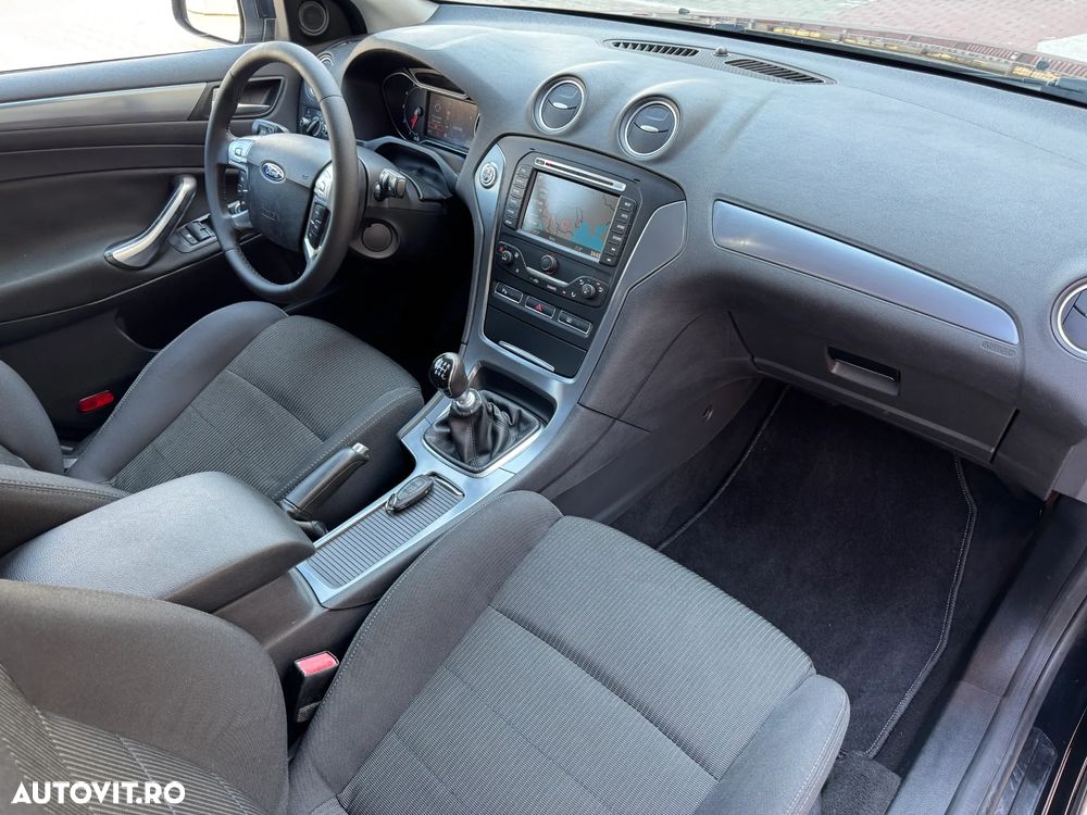 Ford Mondeo 2.0 TDCI Titanium - 13