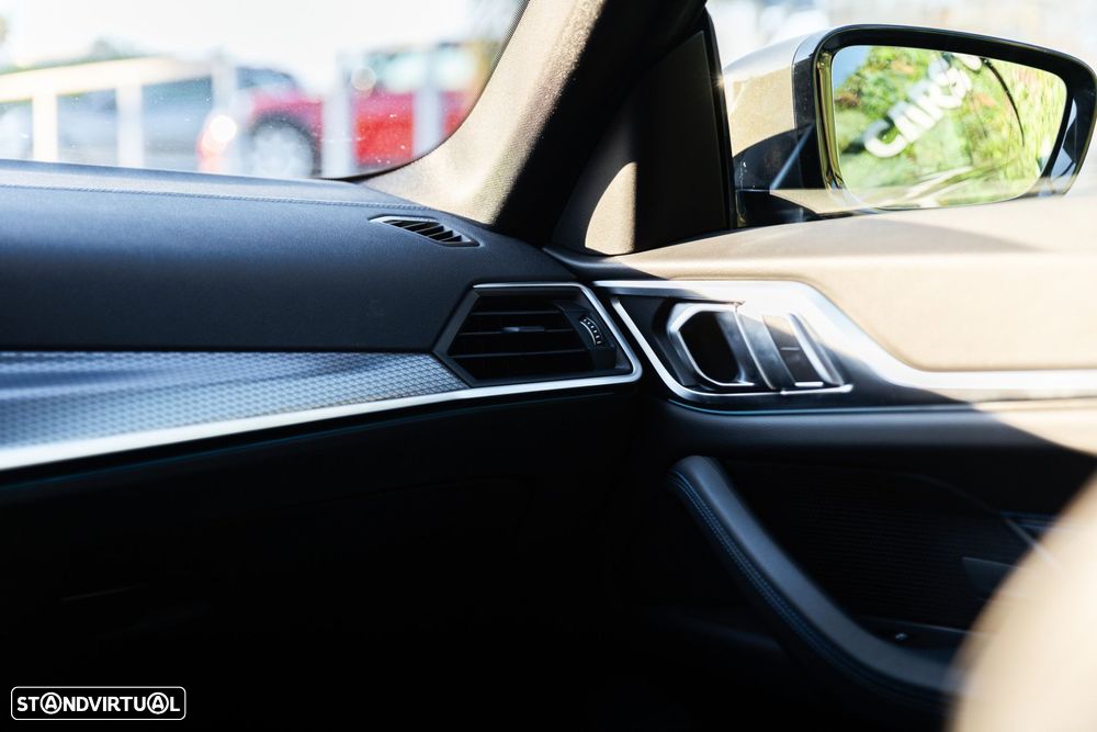 BMW i4 eDrive40 Desportiva M - 19