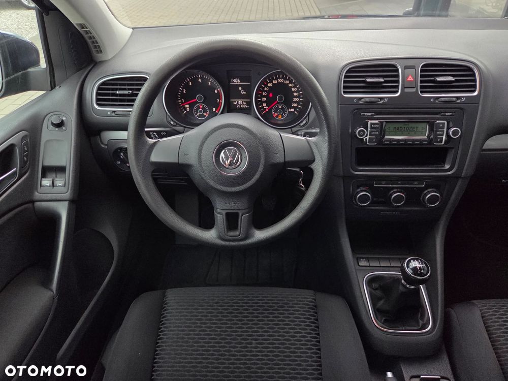 Volkswagen Golf 1.6 Team - 22