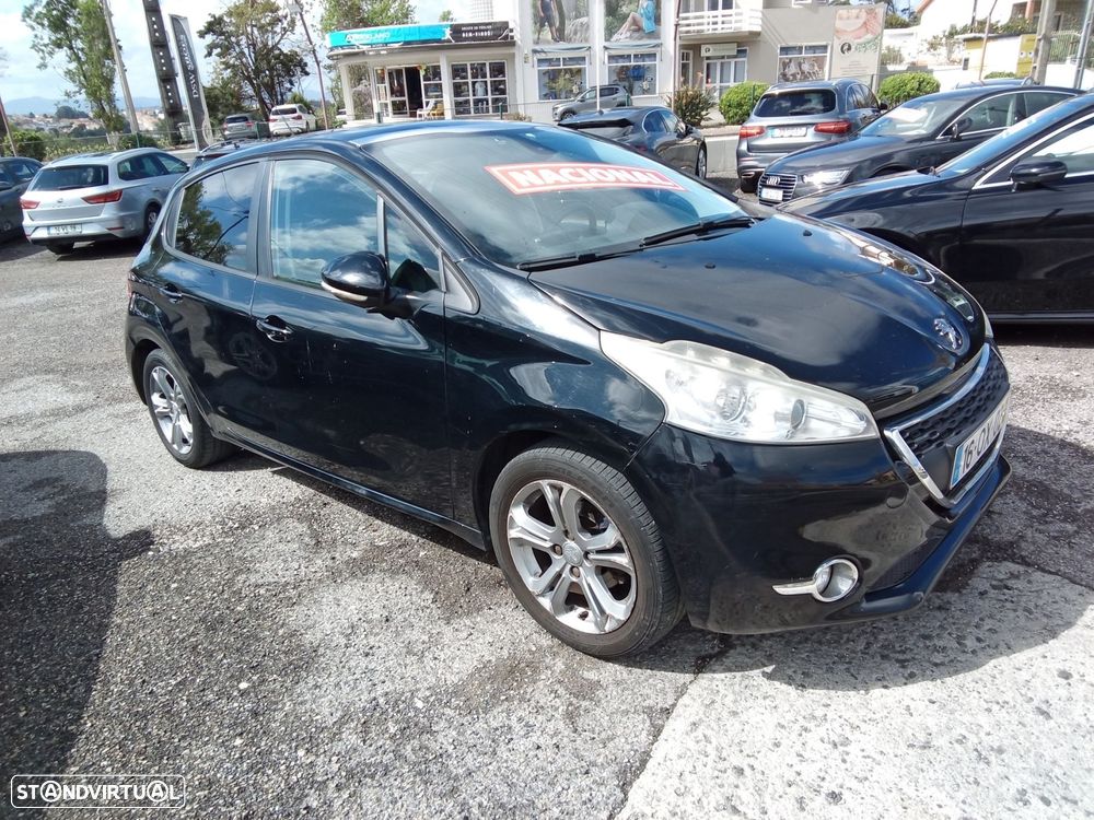 Peugeot 208 1.4 HDi Active - 2