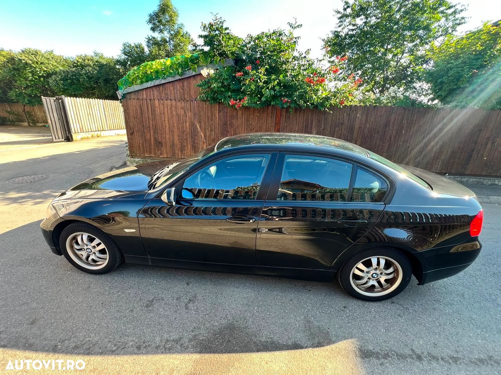 BMW Seria 3 318i - 7