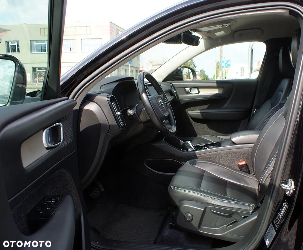 Volvo XC 40 D3 AWD Inscription - 12