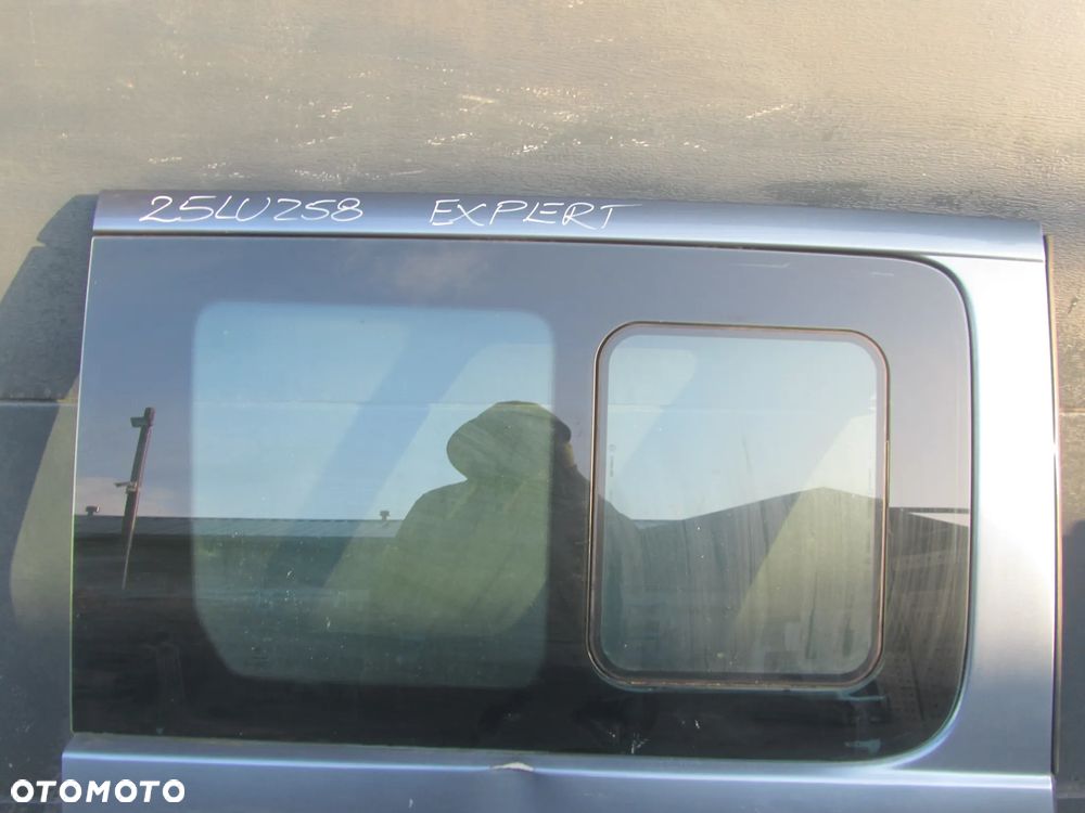 Citroen Jumpy-Expert-Scudo 06->drzwi prawy bok - 2