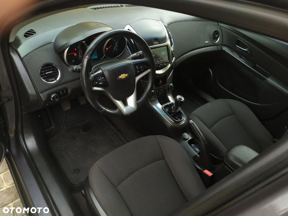 Chevrolet Cruze 1.8 LTZ - 21