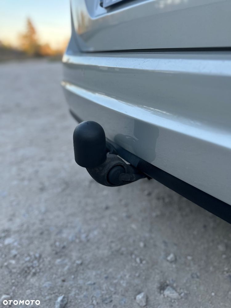 Volkswagen Sharan 2.0 TDI 4Motion BlueMotion Technology Highline - 13