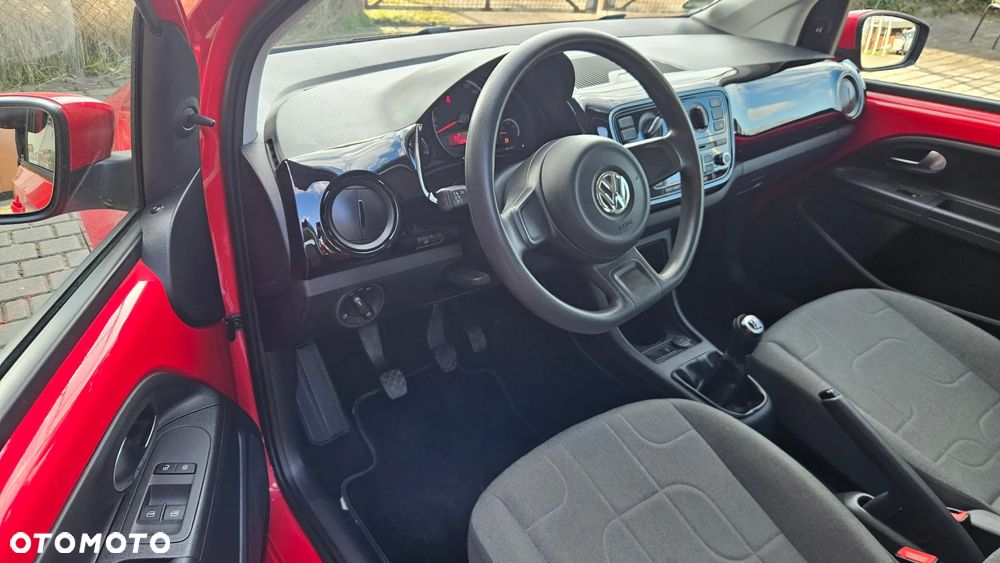 Volkswagen up! move - 13