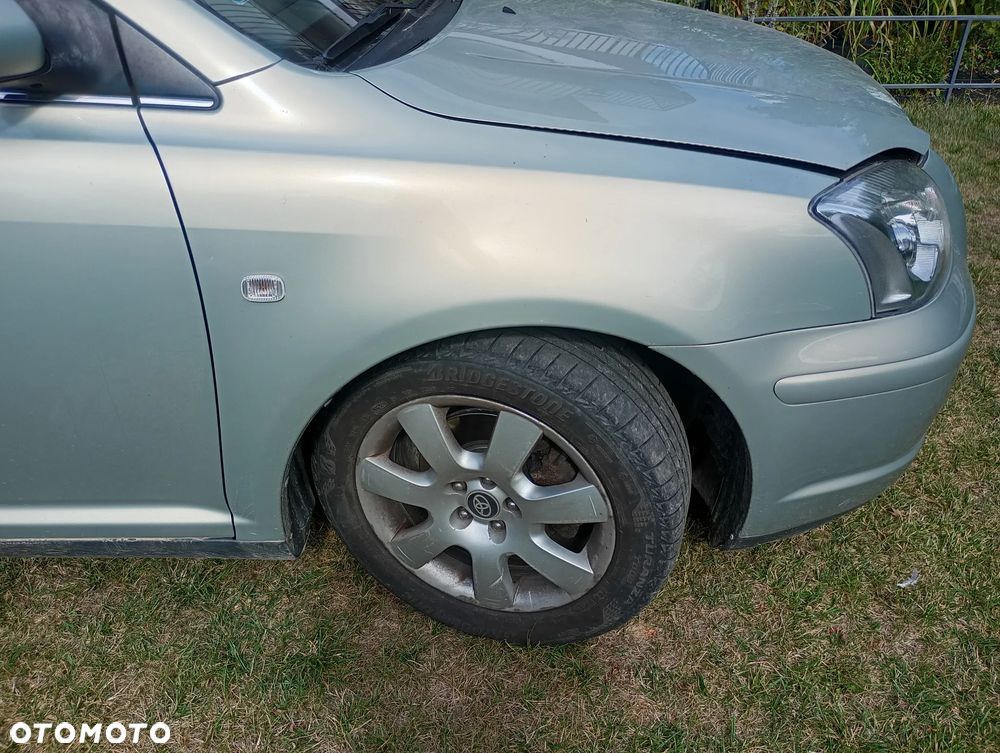 Toyota Avensis 1.6 VVT-i Terra - 36