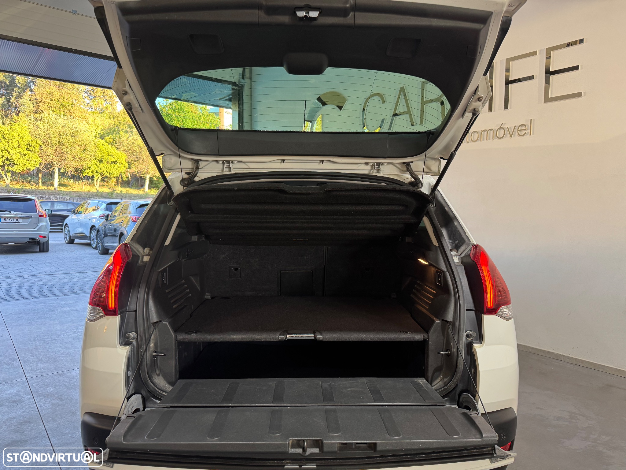 Peugeot 3008 1.6 e-HDi Active 2-Tronic - 8