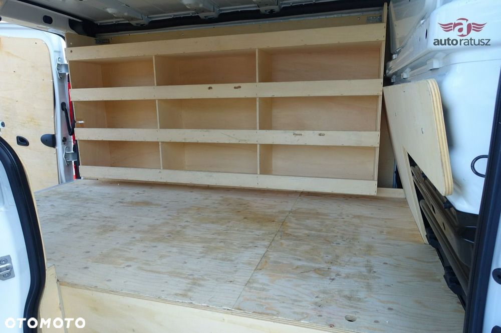 Renault Trafic - 17