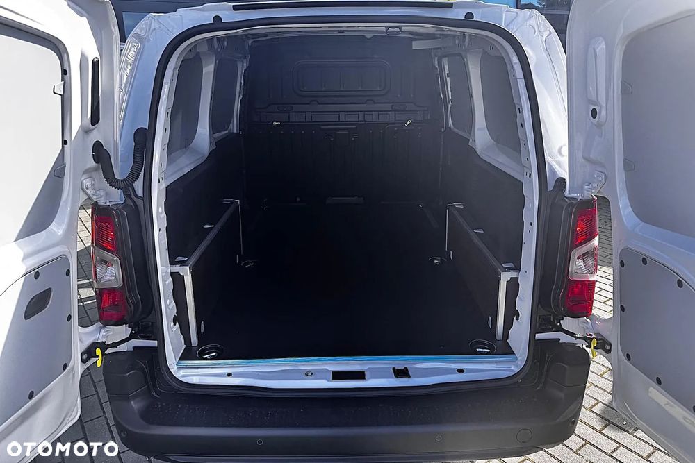 Opel Combo Cargo L2 950kg - 6