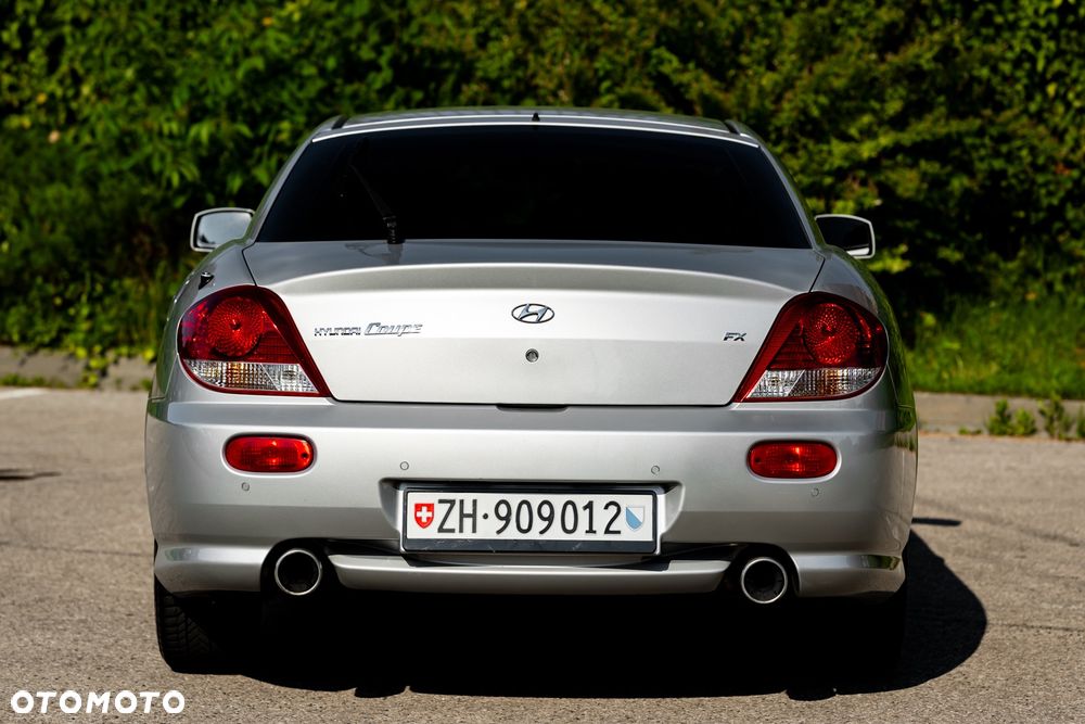 Hyundai Coupe 2.0 GLS - 8