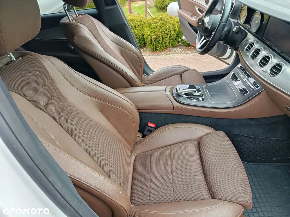 Mercedes-Benz Klasa E 220 d 9G-TRONIC - 34