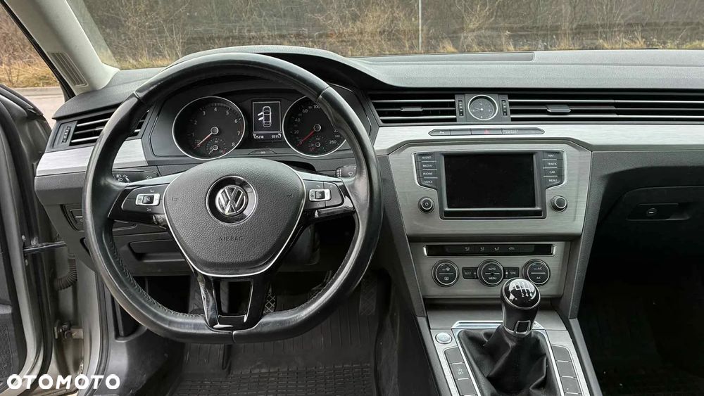 Volkswagen Passat 1.4 TSI BMT Trendline - 10