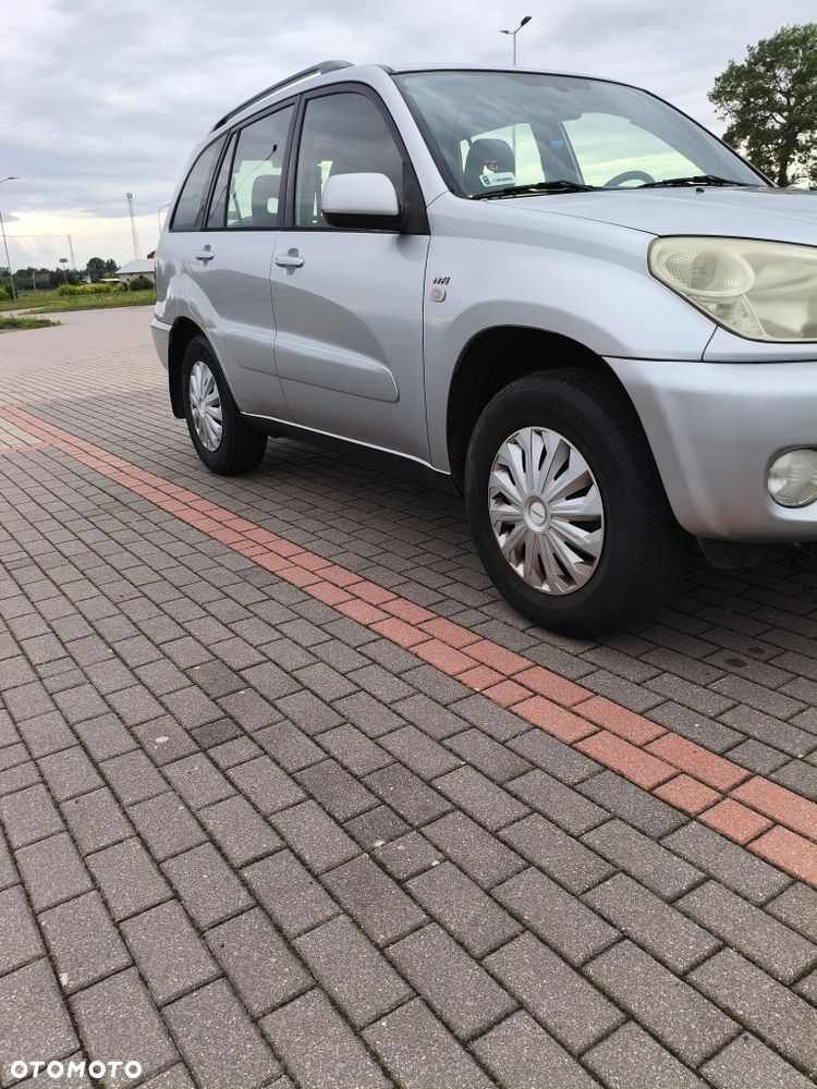 Toyota RAV4 - 3