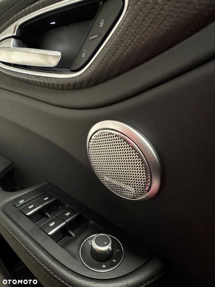 Alfa Romeo Giulia - 12