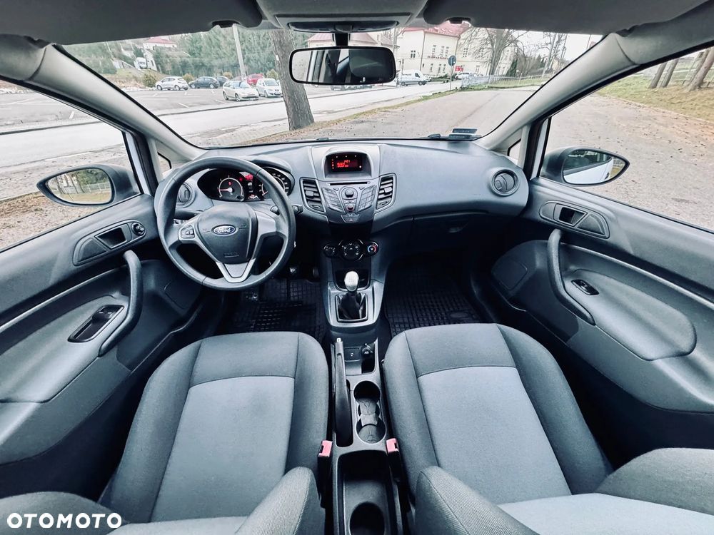 Ford Fiesta 1.4 TDCi Ambiente - 19