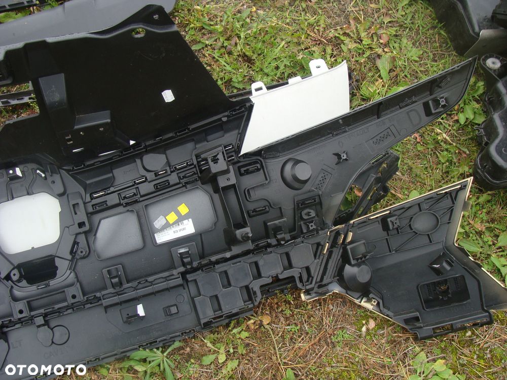 Renault Megane E-Tech zderzak wzmocnienie przód 620321520R - 7