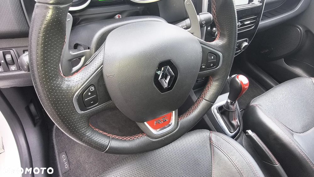 Renault Clio TCe 220 EDC R.S Trophy - 38