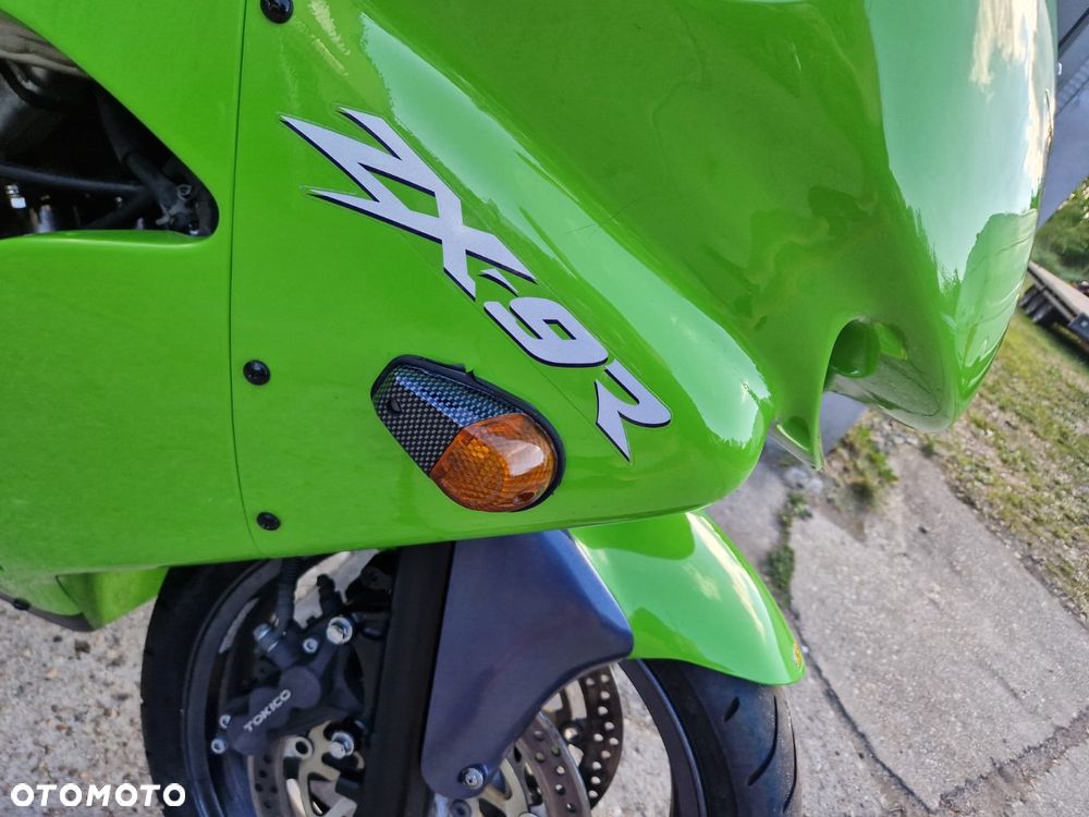 Kawasaki ZXR - 12