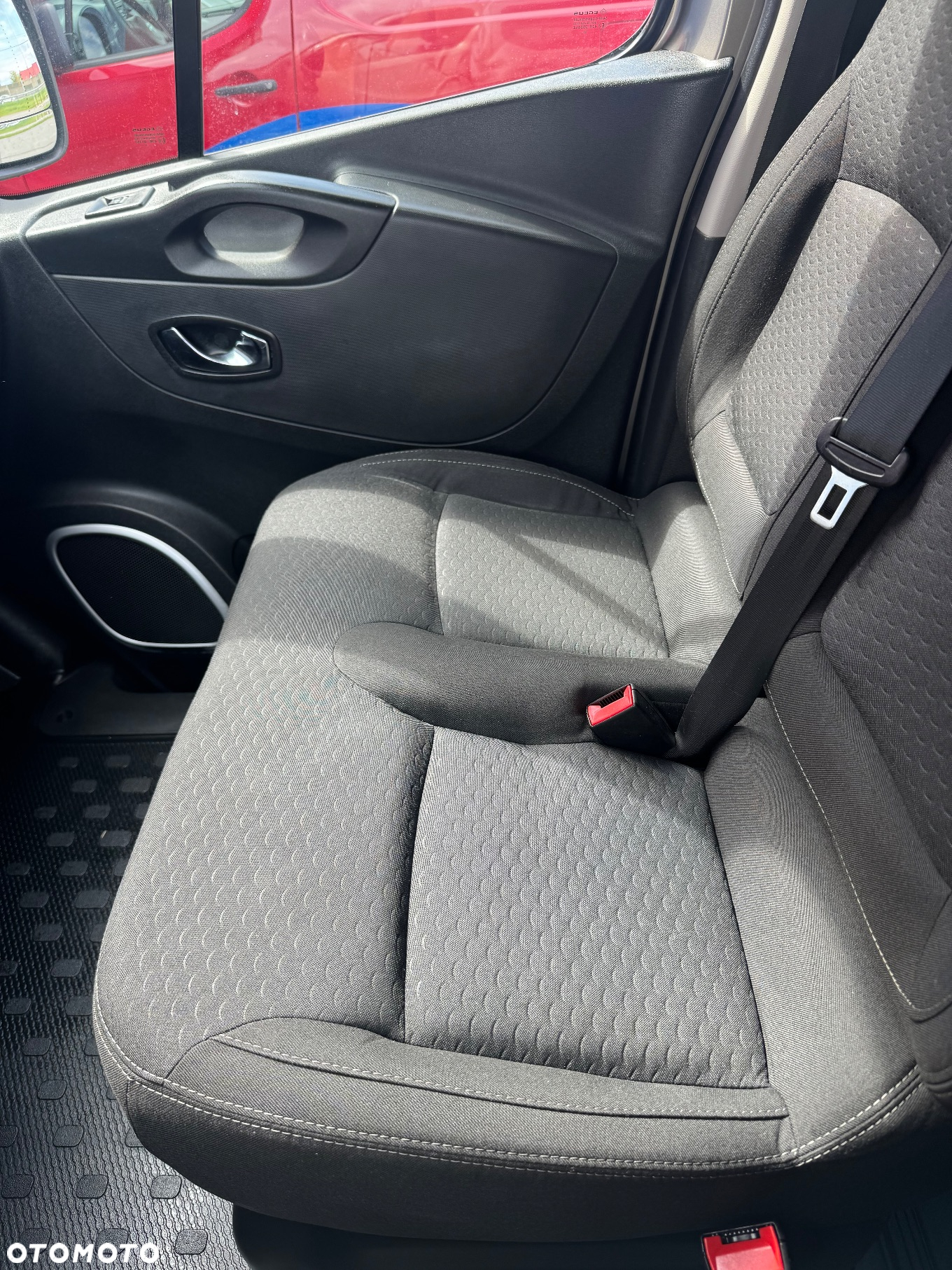 Opel Vivaro - 31