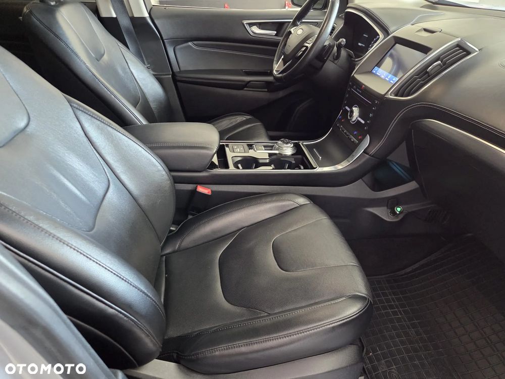 Ford Edge - 11