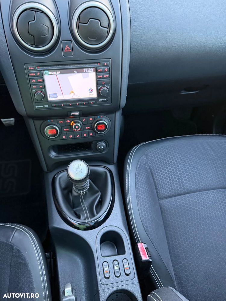 Nissan Qashqai 1.6 DCI DPF Start/Stop tekna - 9