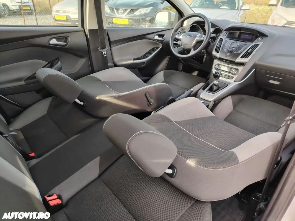 Ford Focus 1.6 TDCI DPF Start-Stopp-System Trend - 19